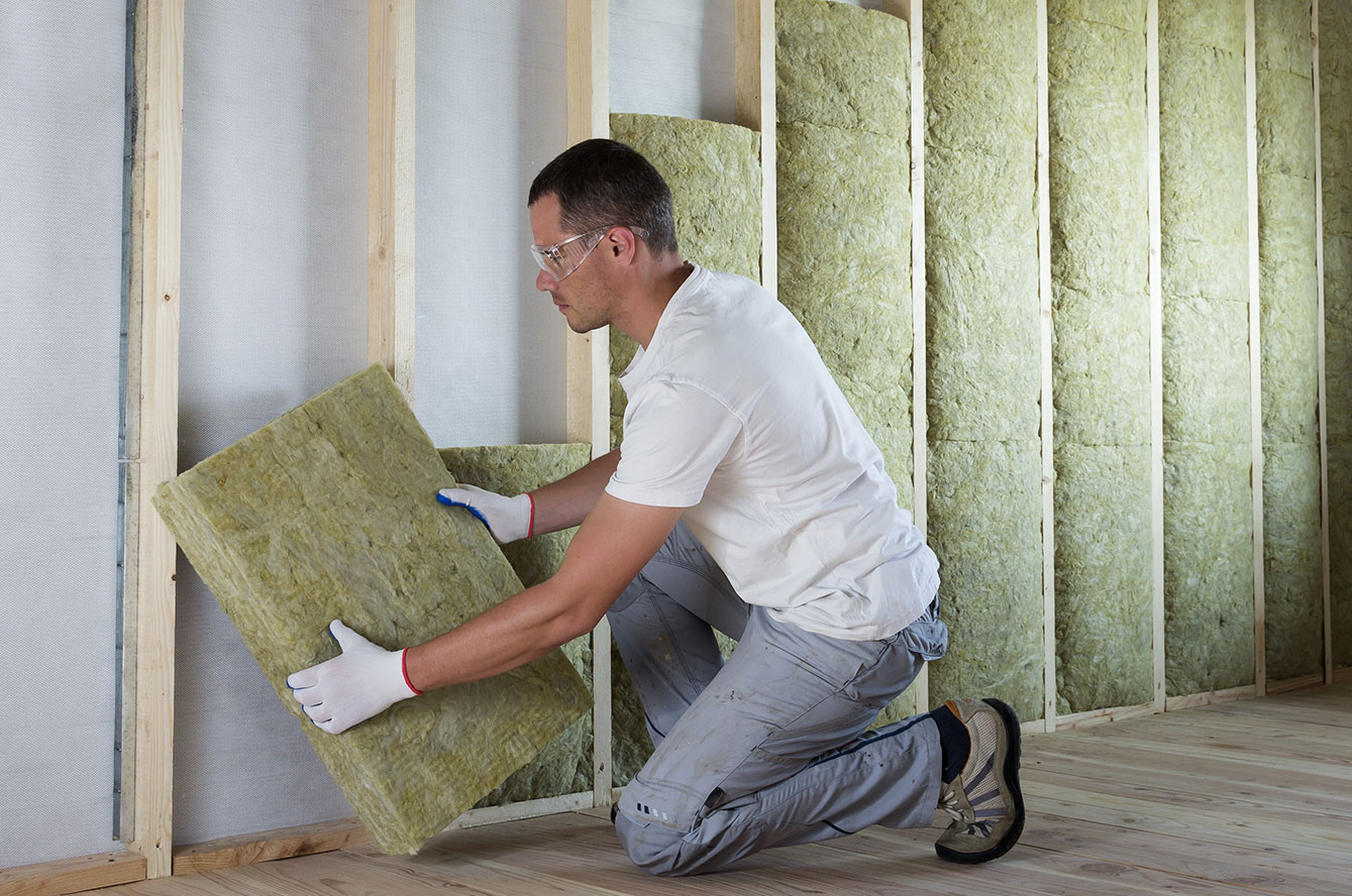 Isoler son logement : réglementations, travaux et aides à connaître