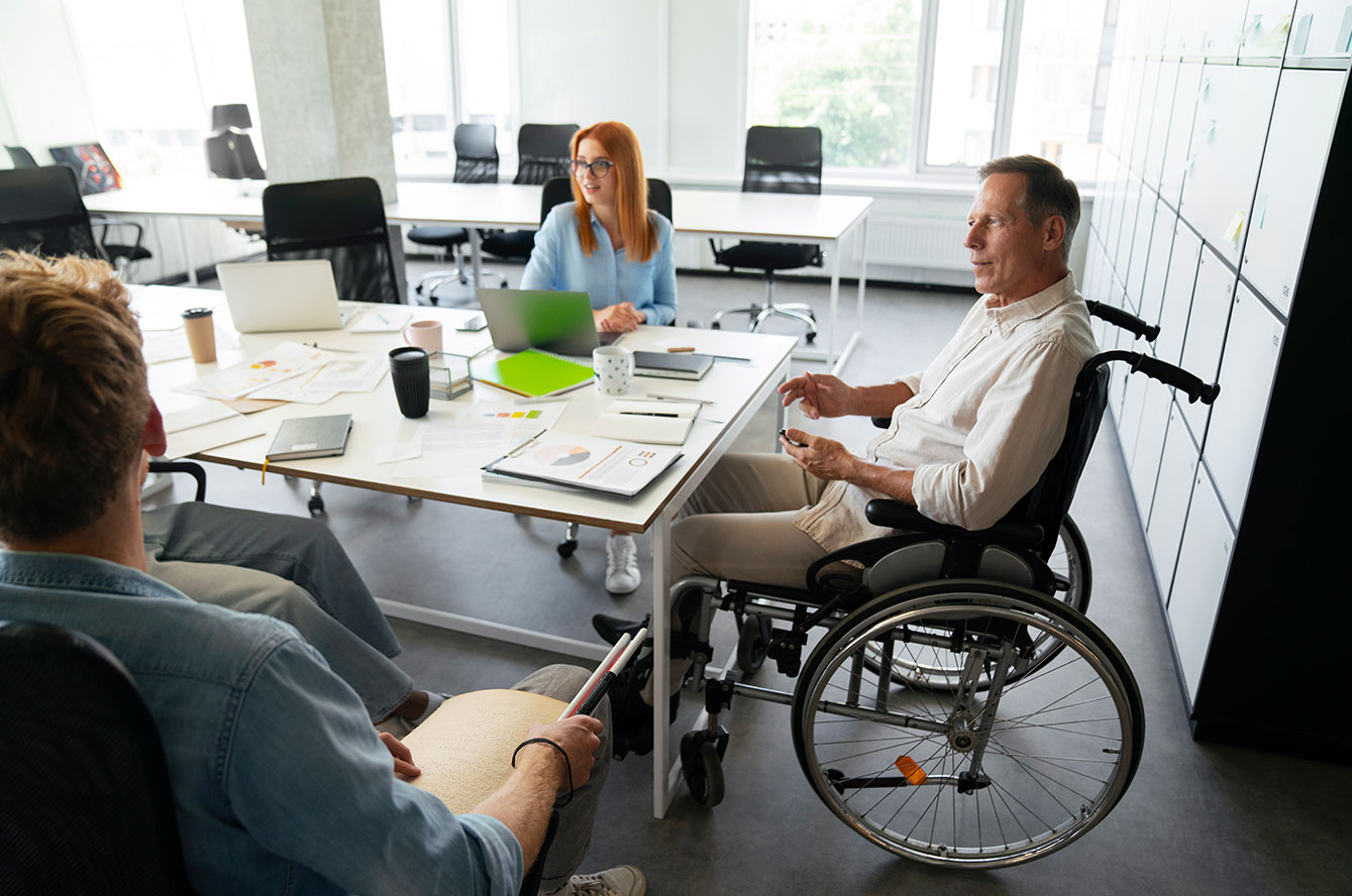 Invalidité au travail : accompagner durablement salariés et entreprises
